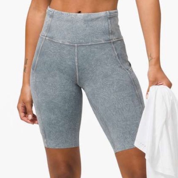 lululemon athletica Pants - Lululemon Fast and Free Short 10” - Size 10